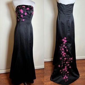 Morgan & Co. Black Dress with Pink Floral Embroidery
